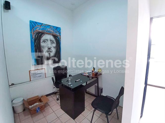 Bodega en arriendo en Ditaires, Itagüí, 908 m² · foto 18 de 19