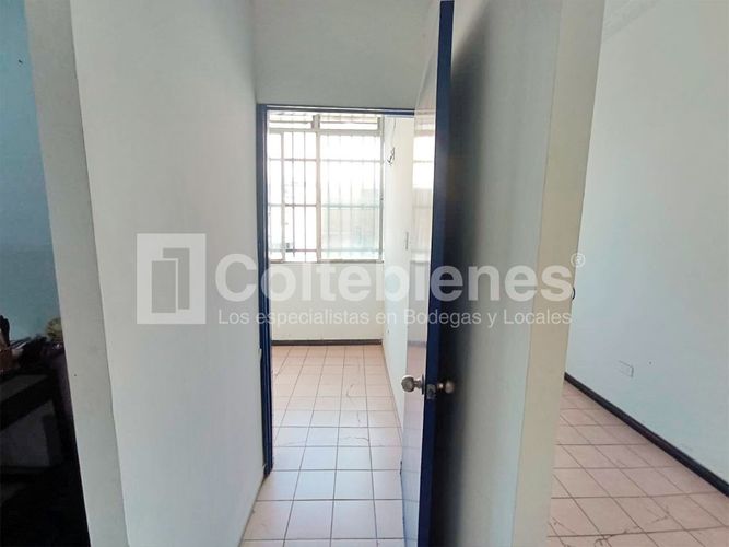 Bodega en arriendo en Ditaires, Itagüí, 908 m² · foto 19 de 19