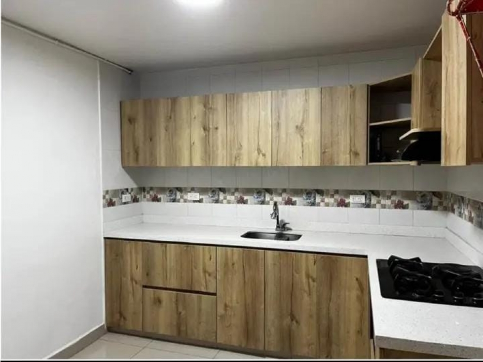 Casa en venta en San javier, Medellín 2