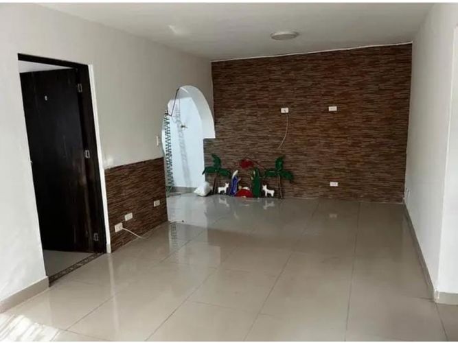 Casa de 3 alcobas en venta en Belén, Medellín, 98 m² · foto 8 de 10