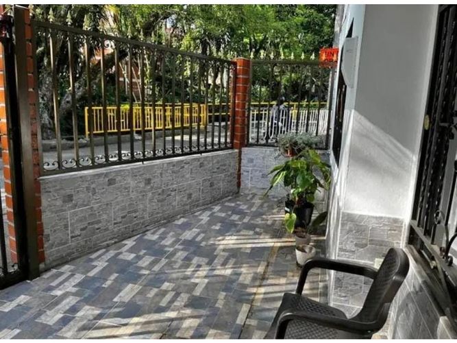 Casa de 3 alcobas en venta en Belén, Medellín, 98 m² · foto 9 de 10