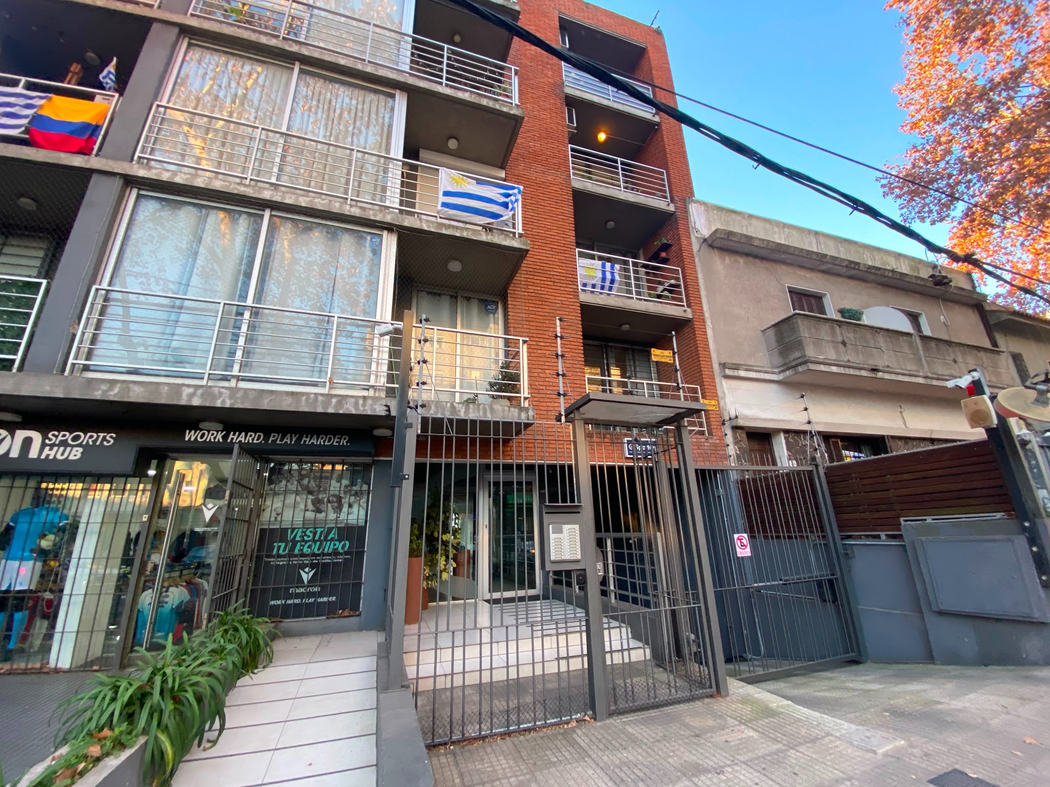 Apartamento sobre Av Rivera zona pocitos