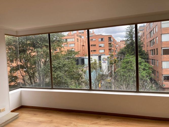 Apartamento en venta en Chico Norte, Bogotá · foto 3 de 17