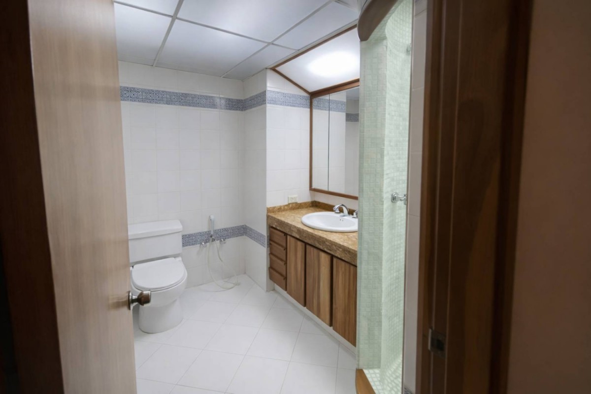 Apartamento en venta en Los Rosales, Bogotá · foto 12 de 15