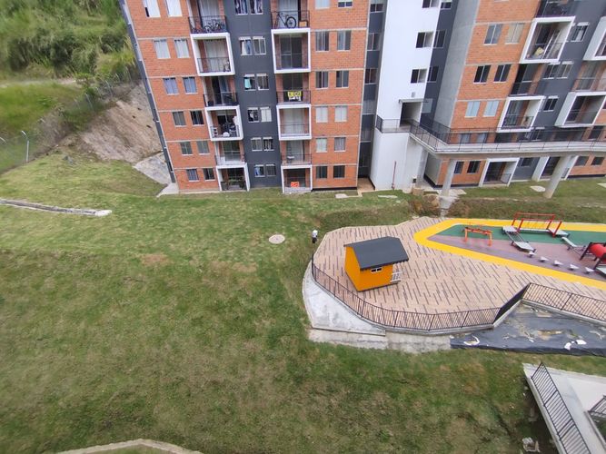 Apartamento de 2 alcobas en arriendo en Centro, Rionegro, 50 m² · foto 9 de 13