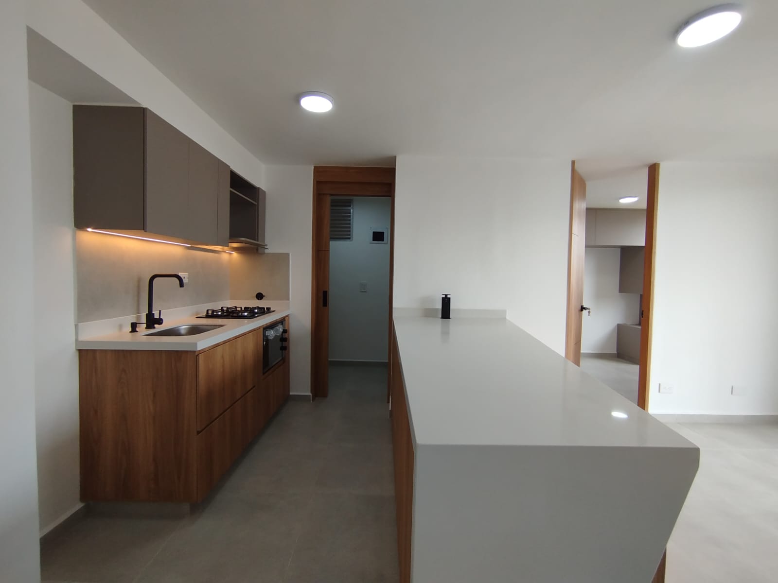 Apartamento en arriendo en Centro, Rionegro · foto 2 de 14