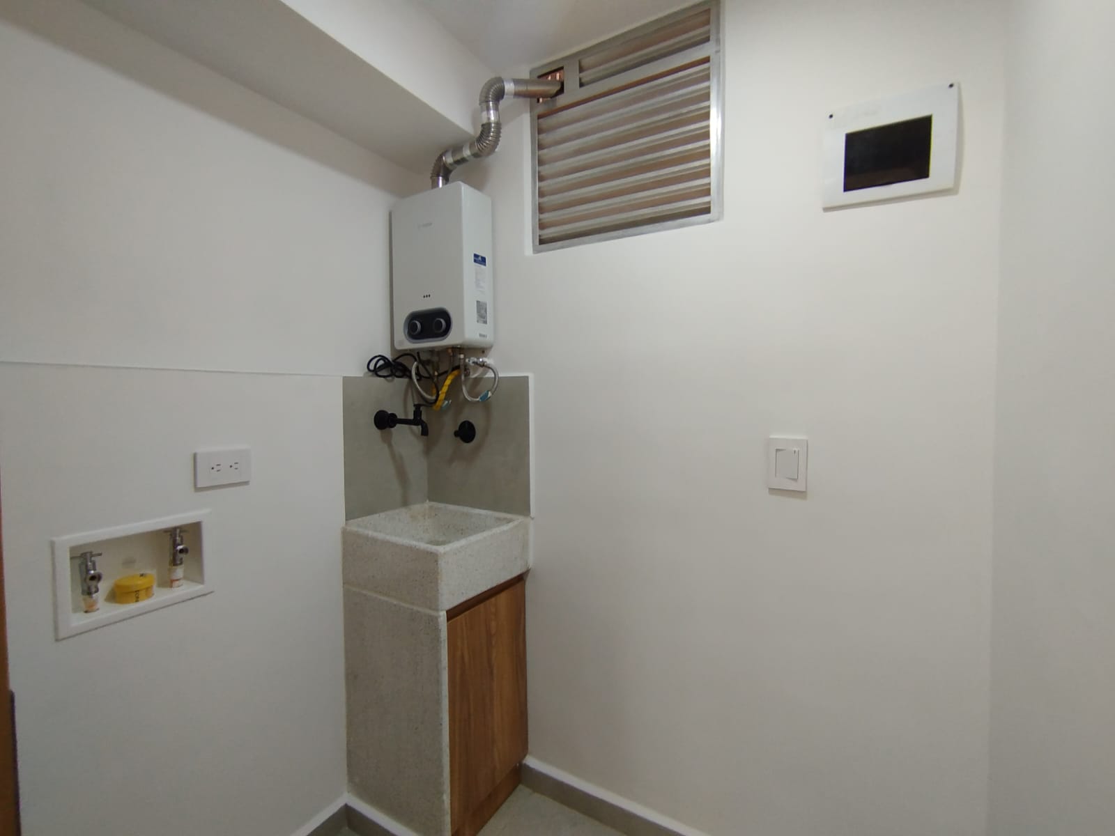 Apartamento en arriendo en Centro, Rionegro · foto 4 de 14