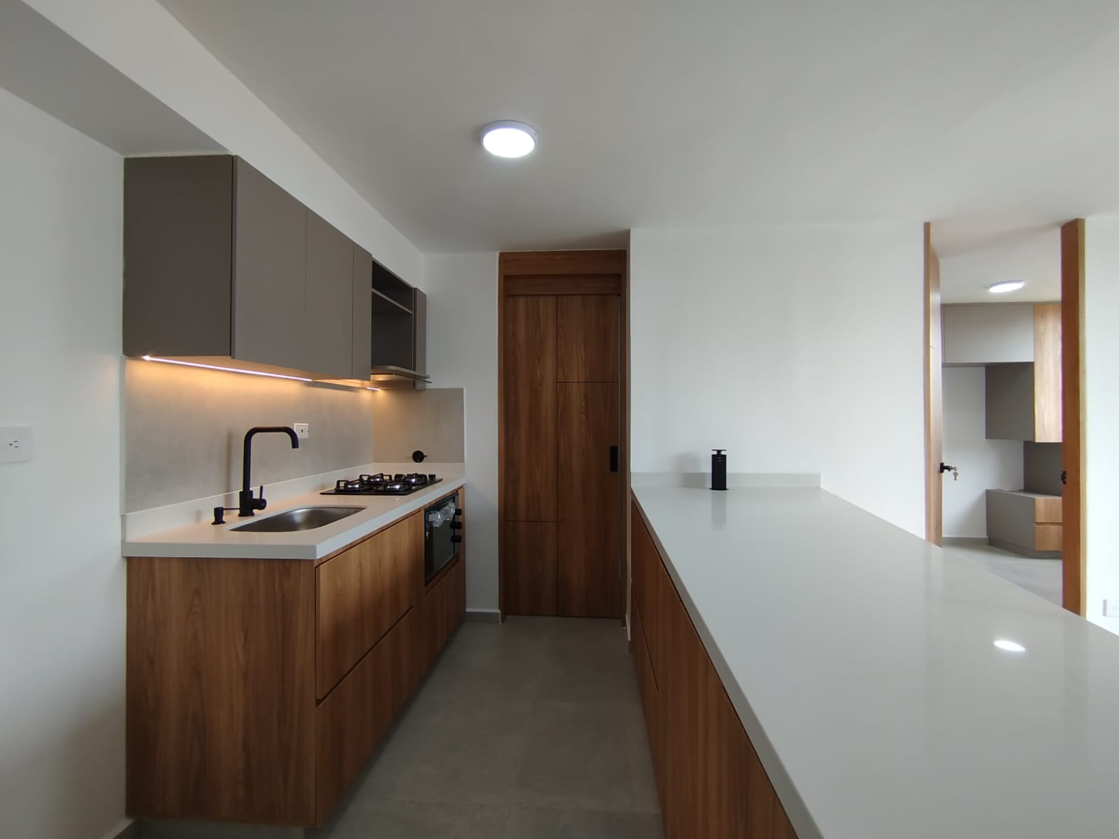Apartamento en arriendo en Centro, Rionegro · foto 5 de 14