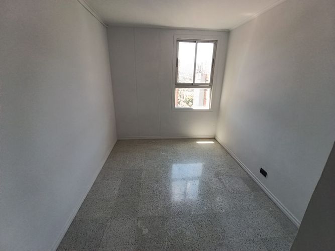 Apartamento de 3 alcobas en arriendo en Laureles, Medellín, 168 m² · foto 2 de 20