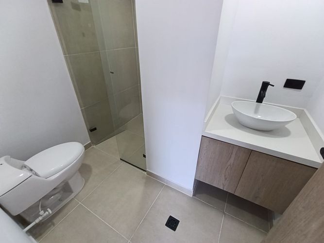 Apartamento de 3 alcobas en arriendo en Laureles, Medellín, 168 m² · foto 8 de 20