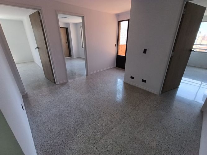 Apartamento de 3 alcobas en arriendo en Laureles, Medellín, 168 m² · foto 16 de 20