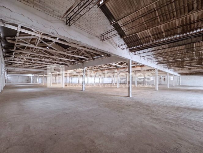 Bodega en arriendo en Suramérica, Itagüí, 3500 m² · foto 5 de 13