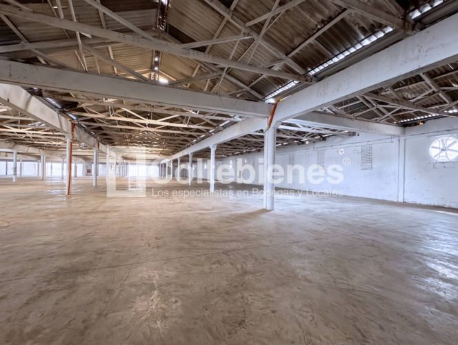 Bodega en arriendo en Suramérica, Itagüí, 3500 m² · foto 8 de 13