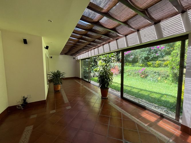 Casa de 3 alcobas en venta en El Castillo, Medellín, 257 m² · foto 18 de 18