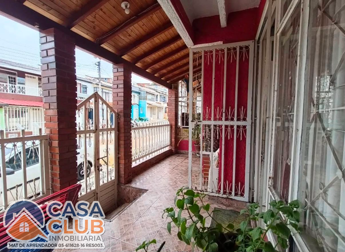 Casa de 4 alcobas en venta en Villas Del Rio, Piedecuesta, 96 m² · foto 2 de 17