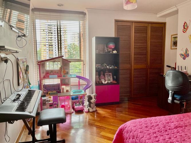 Apartamento de 4 alcobas en venta en El Poblado, Medellín, 240 m² · foto 14 de 18
