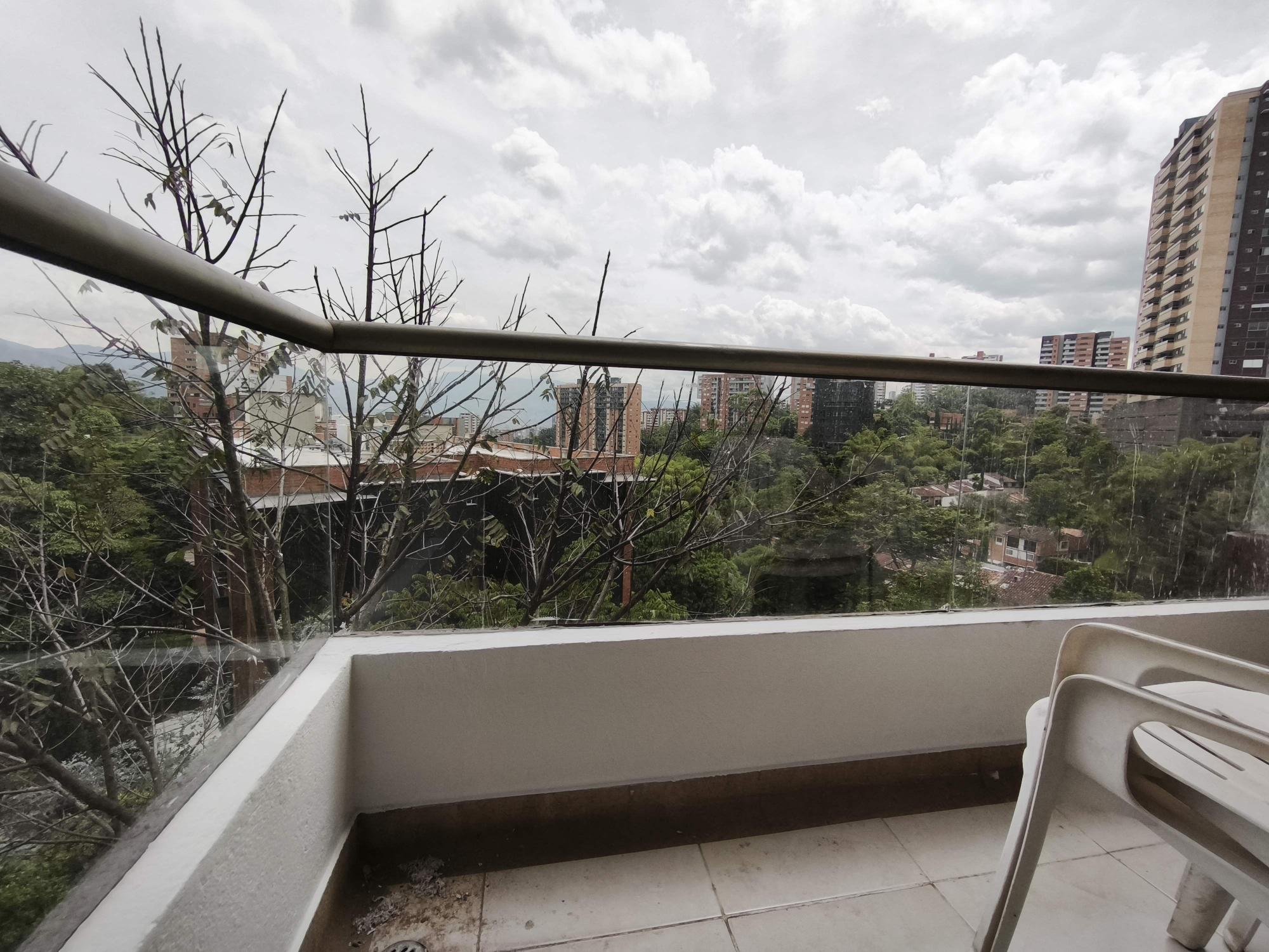 Apartamento en venta en Cumbres, Envigado · foto 3 de 21