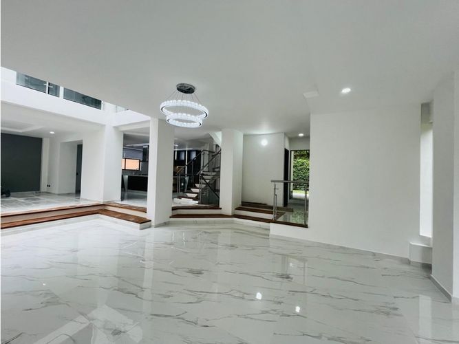 Casa de 5 alcobas en venta en Mesa, Envigado, 460 m² · foto 5 de 24