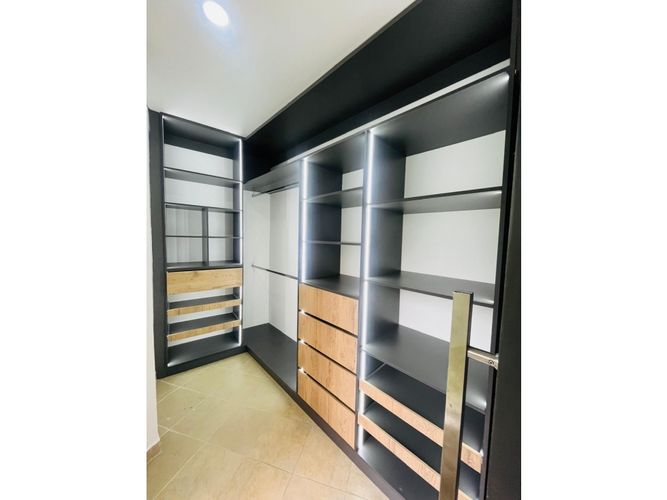 Casa de 5 alcobas en venta en Mesa, Envigado, 460 m² · foto 13 de 24
