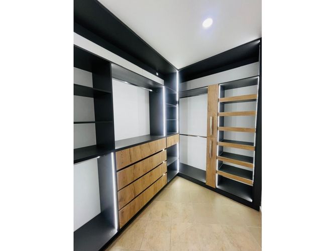 Casa de 5 alcobas en venta en Mesa, Envigado, 460 m² · foto 14 de 24
