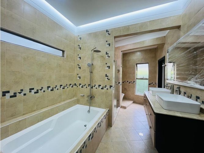 Casa de 5 alcobas en venta en Mesa, Envigado, 460 m² · foto 22 de 24
