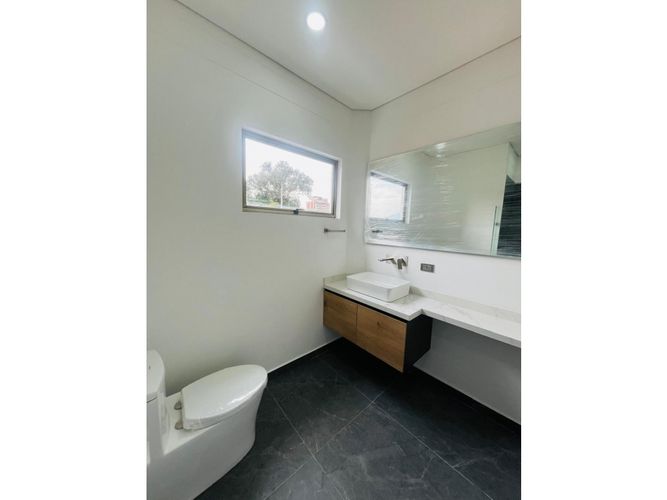 Casa de 5 alcobas en venta en Mesa, Envigado, 460 m² · foto 23 de 24