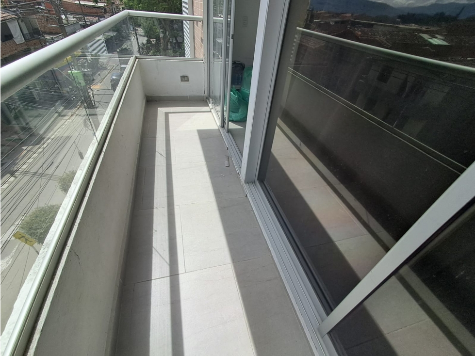 Apartamento en venta en Belén Los Alpes, Medellín 3