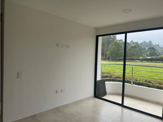 Apartamento de 3 alcobas en venta en El Tambo, La Ceja, 70 m² · foto 4 de 24
