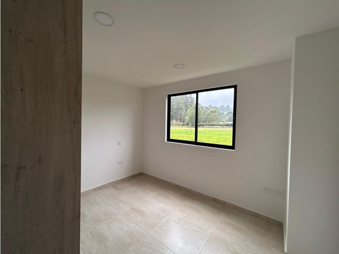Apartamento de 3 alcobas en venta en El Tambo, La Ceja, 70 m² · foto 17 de 24
