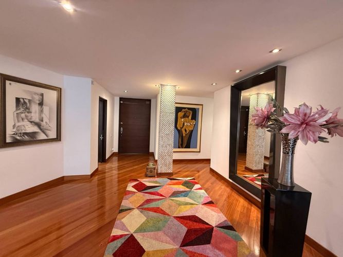 Apartamento de 3 alcobas en venta en Chico Norte, Bogotá, 250 m² · foto 9 de 20