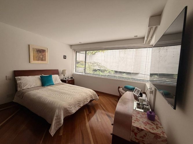 Apartamento de 3 alcobas en venta en Chico Norte, Bogotá, 250 m² · foto 10 de 20