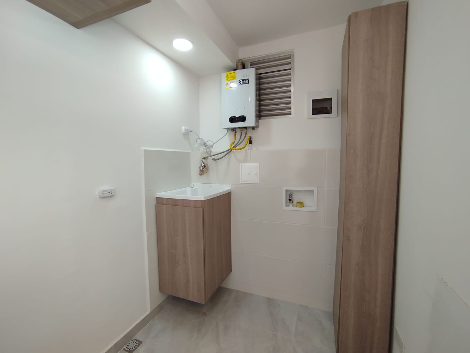 Apartamento en arriendo en Centro, Rionegro · foto 3 de 13
