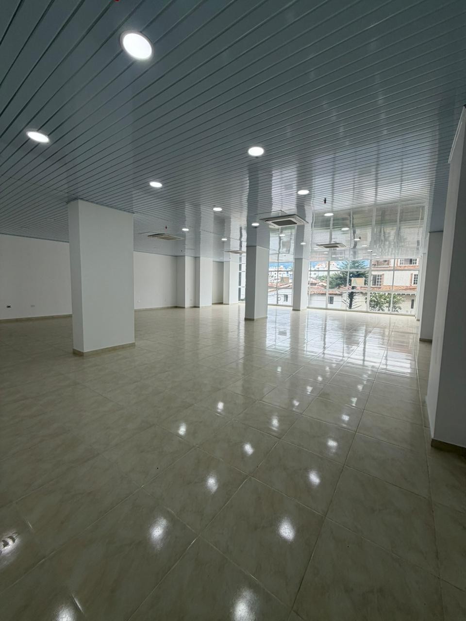 Local en Arriendo en Igzabelar, Bucaramanga