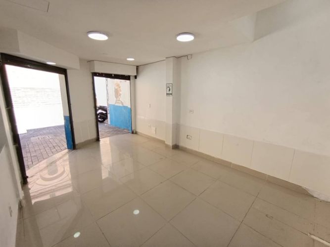 Local en arriendo en San Diego, Medellín, 18 m² · foto 4 de 9