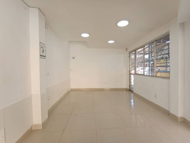 Local en arriendo en San Diego, Medellín, 18 m² · foto 5 de 9