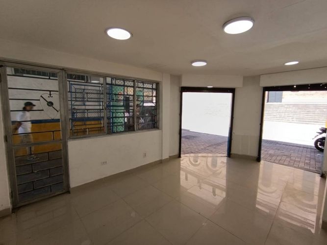 Local en arriendo en San Diego, Medellín, 18 m² · foto 8 de 9