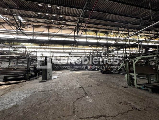 Bodega en arriendo en Suramérica, Itagüí, 2600 m² · foto 5 de 6