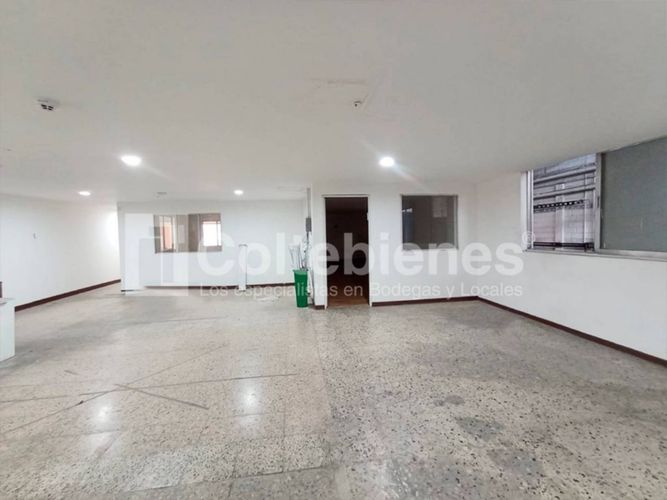 Bodega en arriendo en Zona Industrial No. 1, Itagüí, 2100 m² · foto 12 de 19
