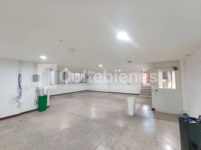 Bodega en arriendo en Zona Industrial No. 1, Itagüí, 2100 m² · foto 15 de 19