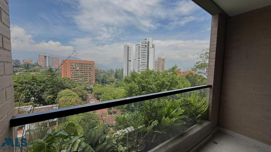 Apartaestudio en venta en Los Balsos, Medellín, 52 m² · foto 6 de 13