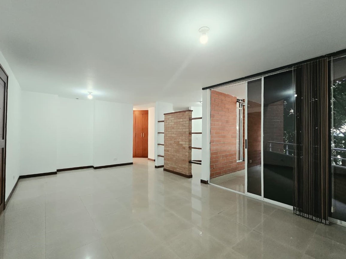 Apartamento en arriendo en Laureles, Medellín · foto 5 de 20