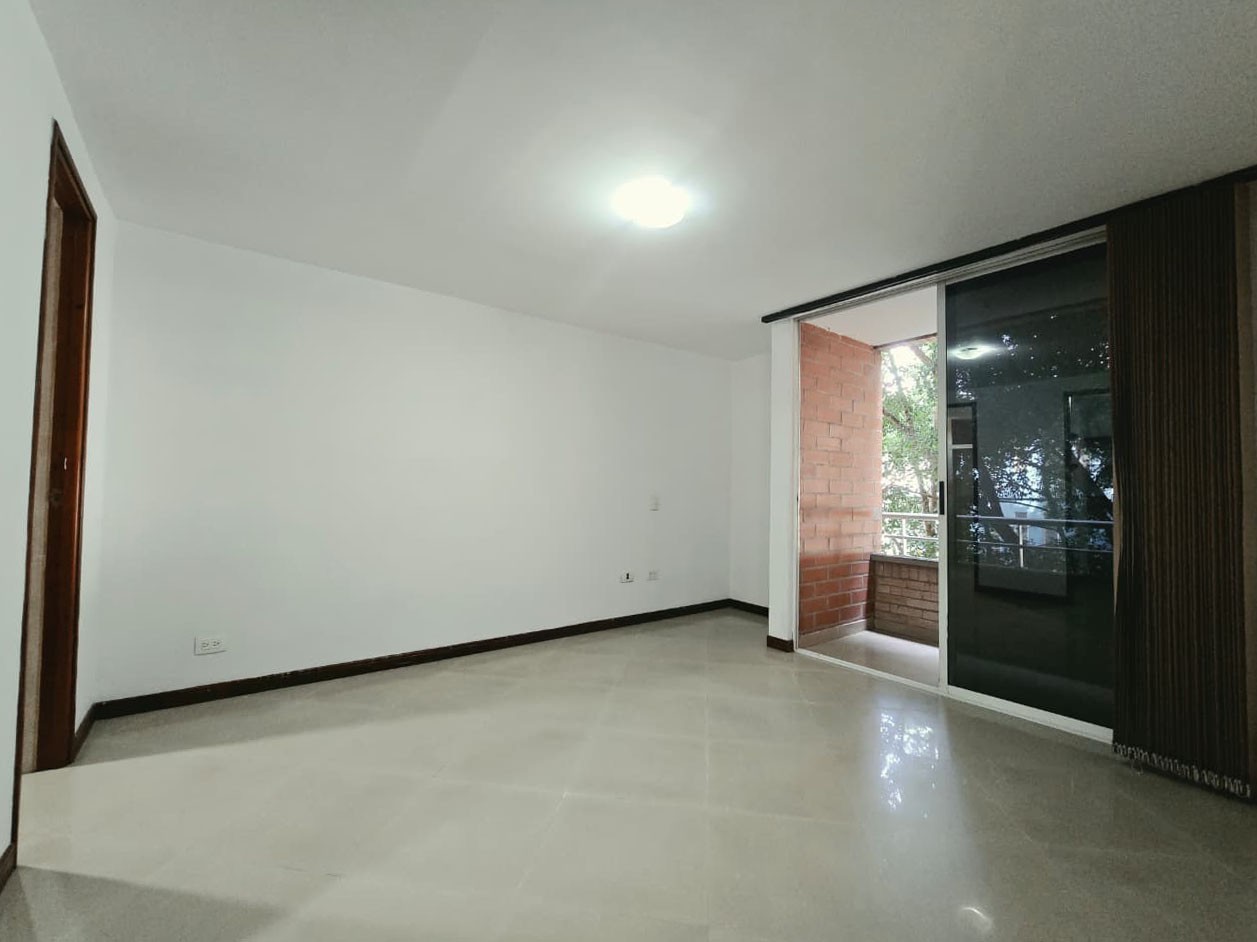 Apartamento en arriendo en Laureles, Medellín · foto 13 de 20
