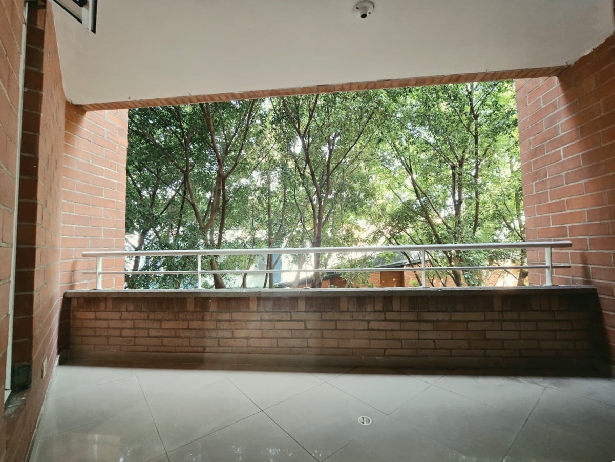 Apartamento en arriendo en Laureles, Medellín · foto 19 de 20
