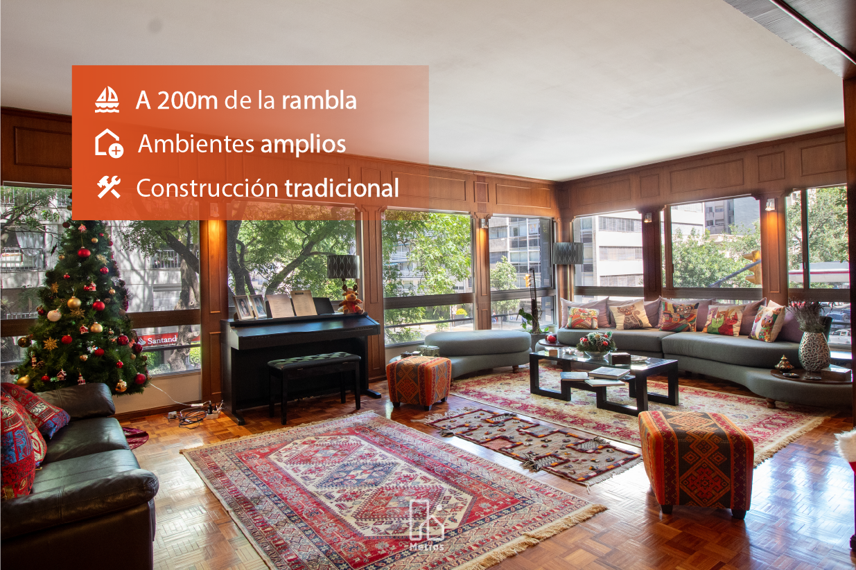Venta Apartamento Pocitos 4 dormitorios + servicio - Ambientes muy amplios - A 2 cuadras rambla