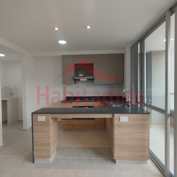 Apartamento en venta en La Doctora, Itagüí · foto 2 de 15