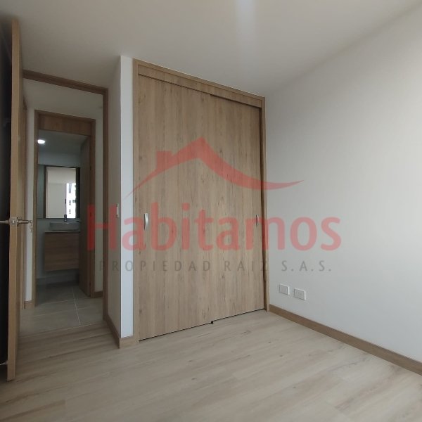 Apartamento en venta en La Doctora, Itagüí · foto 9 de 15