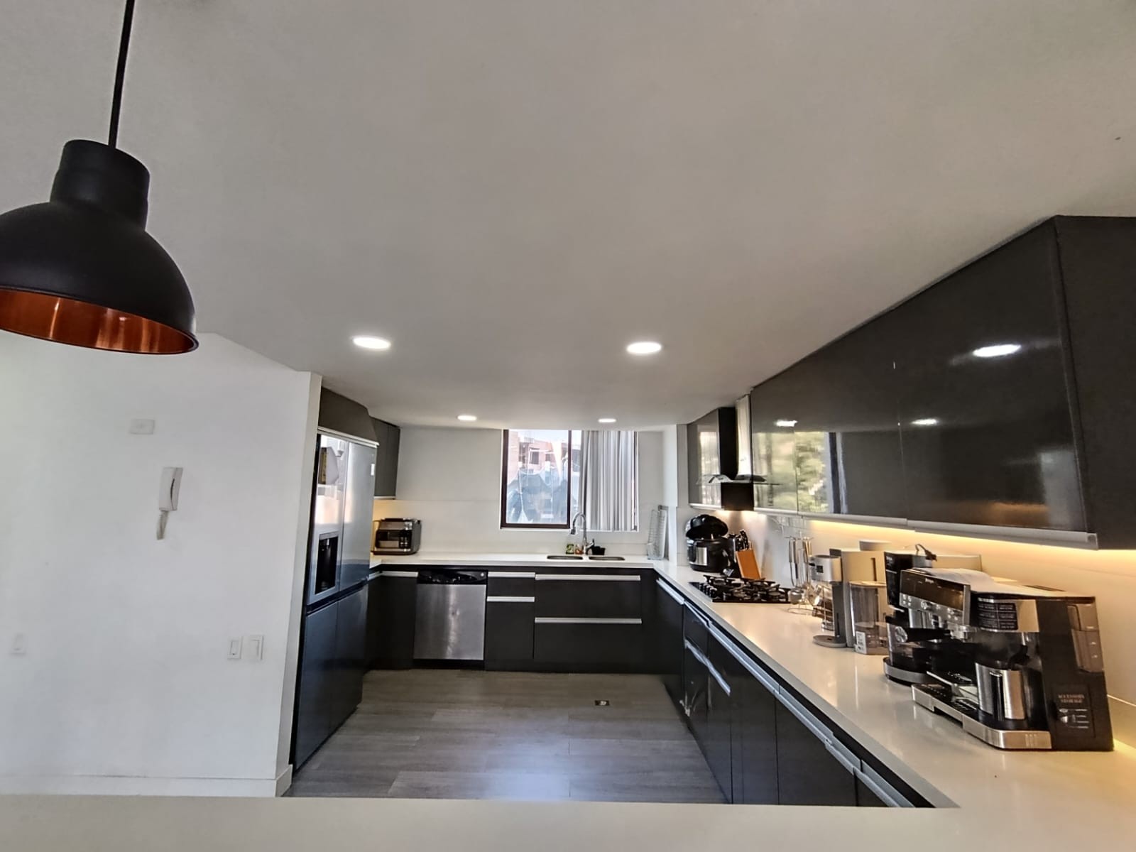 Apartamento en arriendo en Urbanización Las Cumbres, Medellín · foto 5 de 20