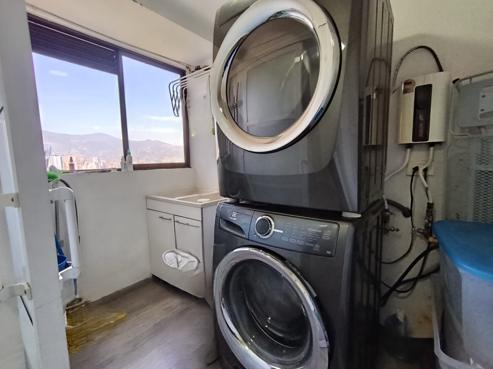 Apartamento en arriendo en Urbanización Las Cumbres, Medellín · foto 8 de 20