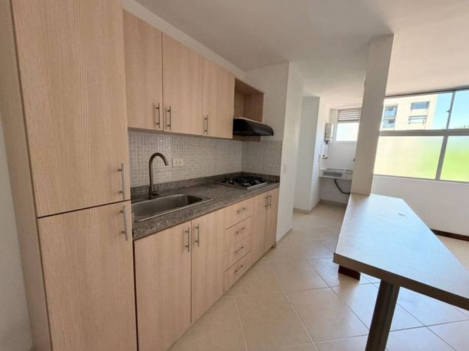Apartaestudio en arriendo en Florida Nueva, Medellín, 50 m² · foto 4 de 12