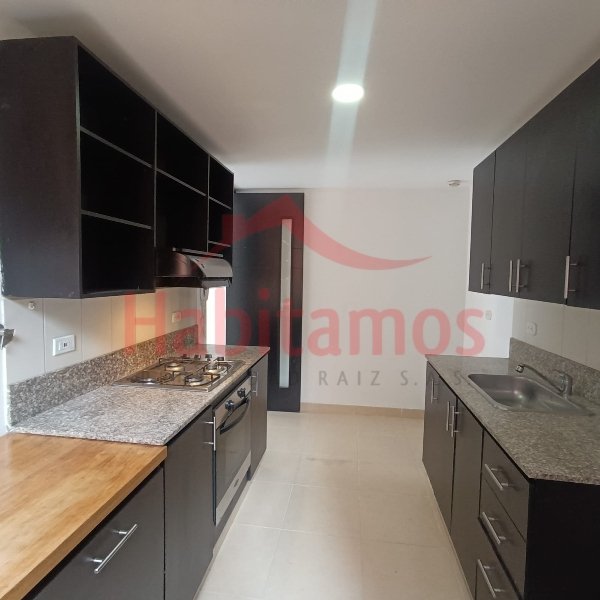 Apartamento en arriendo en Camino Verde, Envigado · foto 4 de 21